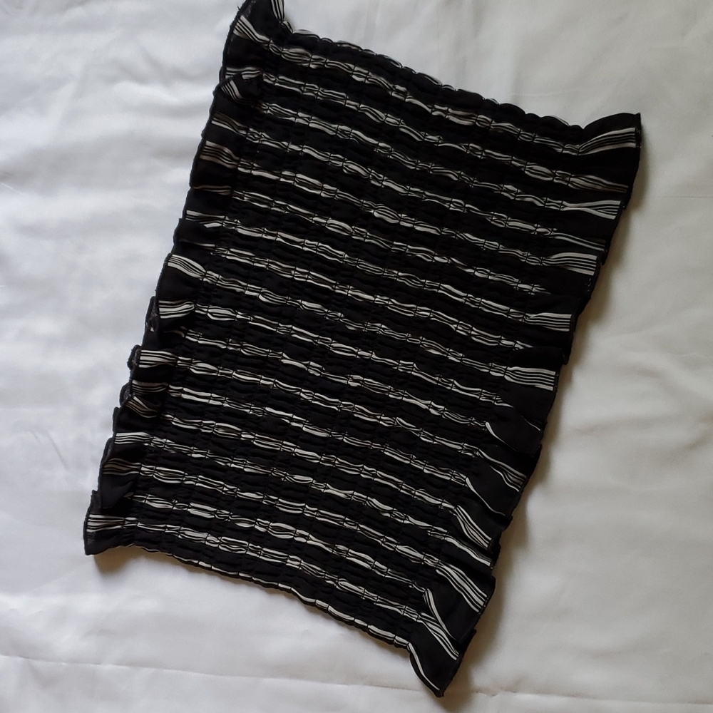 Kendall & Kylie Top Sleeveless Tube Cropped Black Medium